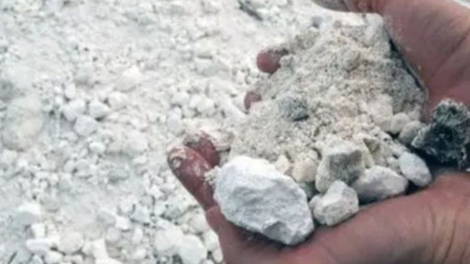 Bột thạch cao bị vón cục: Nguyên nhân và cách xử lý 