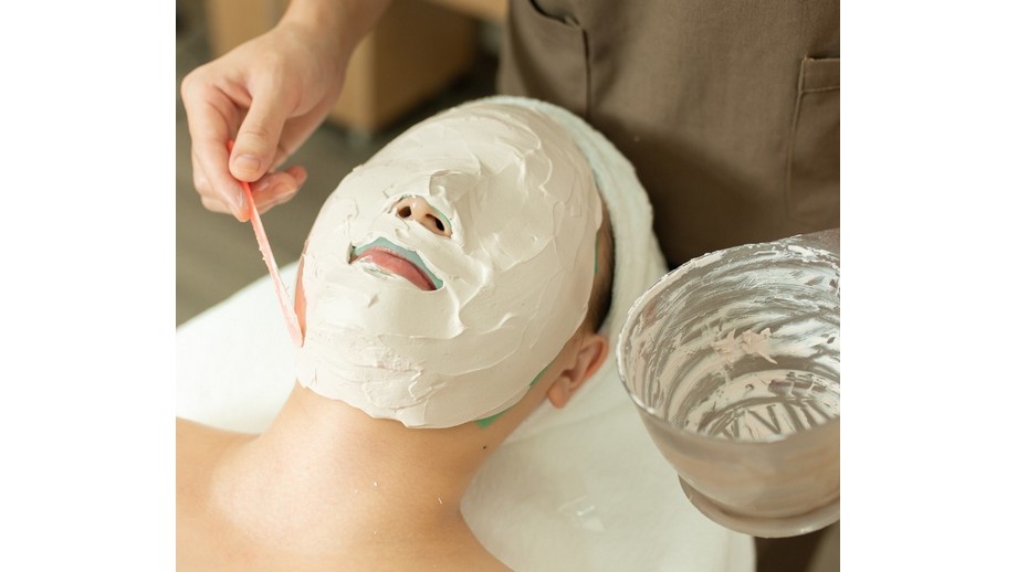 Mặt nạ thạch cao có công dụng gì trong làm đẹp?